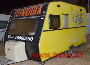 Caravana Comida Peruana Pintada Tu Envidia Es Mi Progreso 300x100000