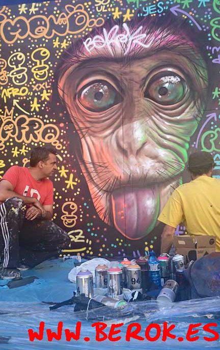 graffiti exhibicion xupet negre mono