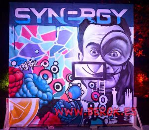 Graffiti Dali Synergy 300x100000