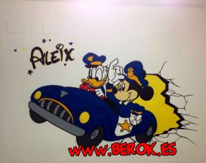 Graffiti Infantil Mickey Donald Policia 300x100000