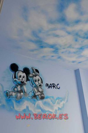 Graffiti 3d Mickey Minnie Techo 300x100000