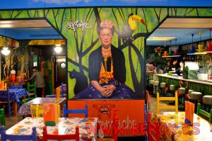 Graffiti Mural Frida Kahlo 300x100000
