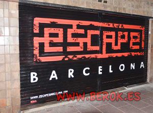 Graffitis Persiana Barcelona Rotulacion Escape 300x100000