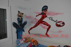 mural infantil ladybug cat noir