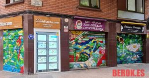 Graffiti Persianas Loro Dragon Gaudi Zen Trencadis Gaudi 300x100000