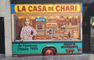 La Casa De Chari Charito Figueres Graffiti Murales 300x100000