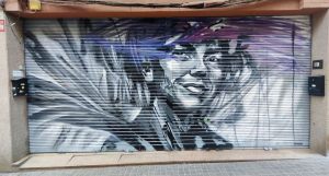 Graffiti Persiana Chica Feminismo Violeta Barcelona 300x100000