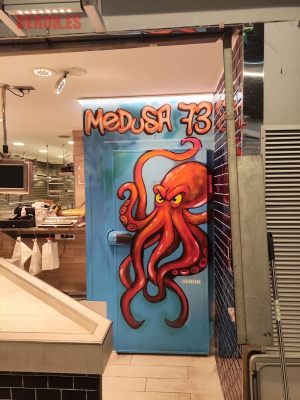Graffiti Pulpo Cartoon Medusa 73 Mercat Ninot 300x100000