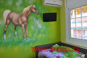 graffiti-mural-de-caballo-en-habitacion-juvenil