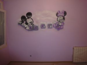 mural-mickey-mouse-minnie-bebes-habitacion-nina