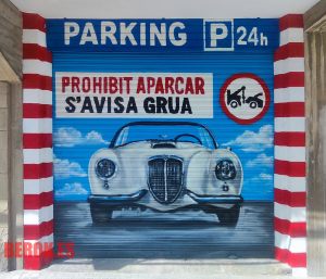 Graffiti Coche Lancia Aurelia B24 1955 Puerta Parking Prohibit Aparcar Grua 24 Horas Lineas Rojas Blancas 300x100000
