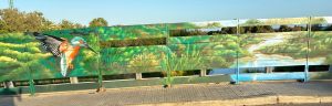 Mural martin pescador en el observatorio de aves del Puente del Foix