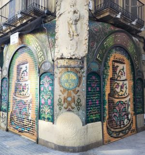 Graffiti Escriba Pasteleria Gaudi Persiana 300x100000