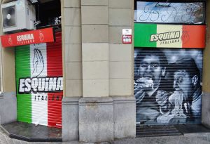Graffiti Persiana Esquina Italiana Diego Maradona 300x100000