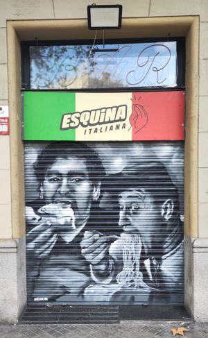 Graffiti Persiana Maradona Italiano Pizzeria 300x100000