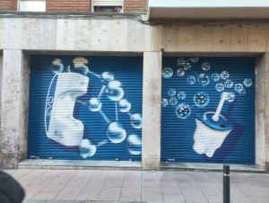 Graffiti Persianas Barcelona Regenera Activa 300x100000